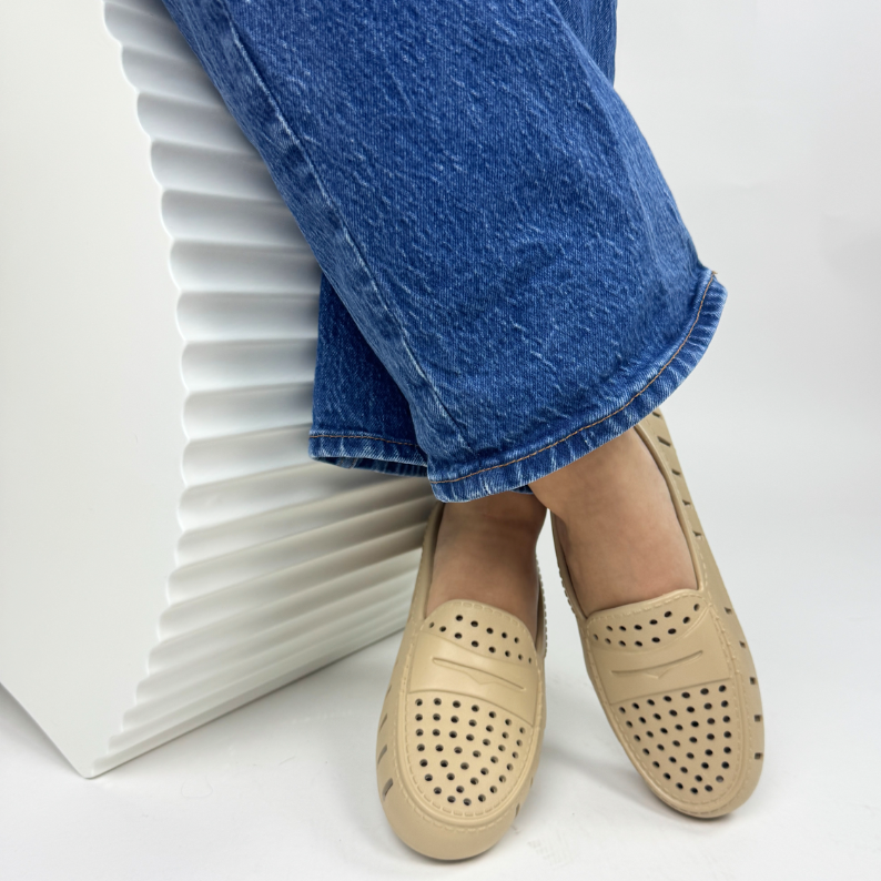 Women’s Posh 2.0 Driver Foam Shoe | Warm Sand/Coconut