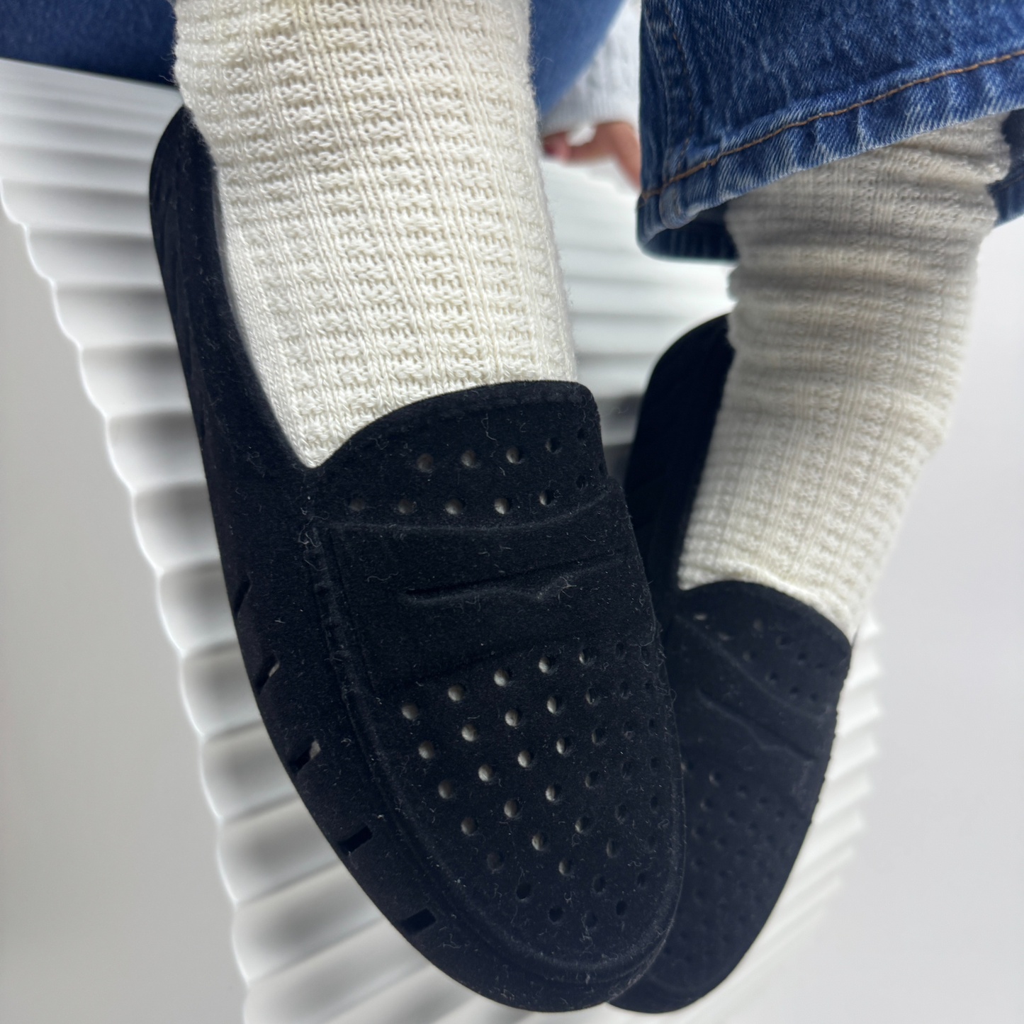Women’s Posh Driver 3.0 Foam Shoe | Black Vegan Suede