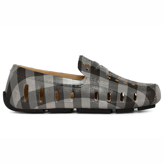 Kids Prodigy Gray Tartan Plaid/Black Print Loafers